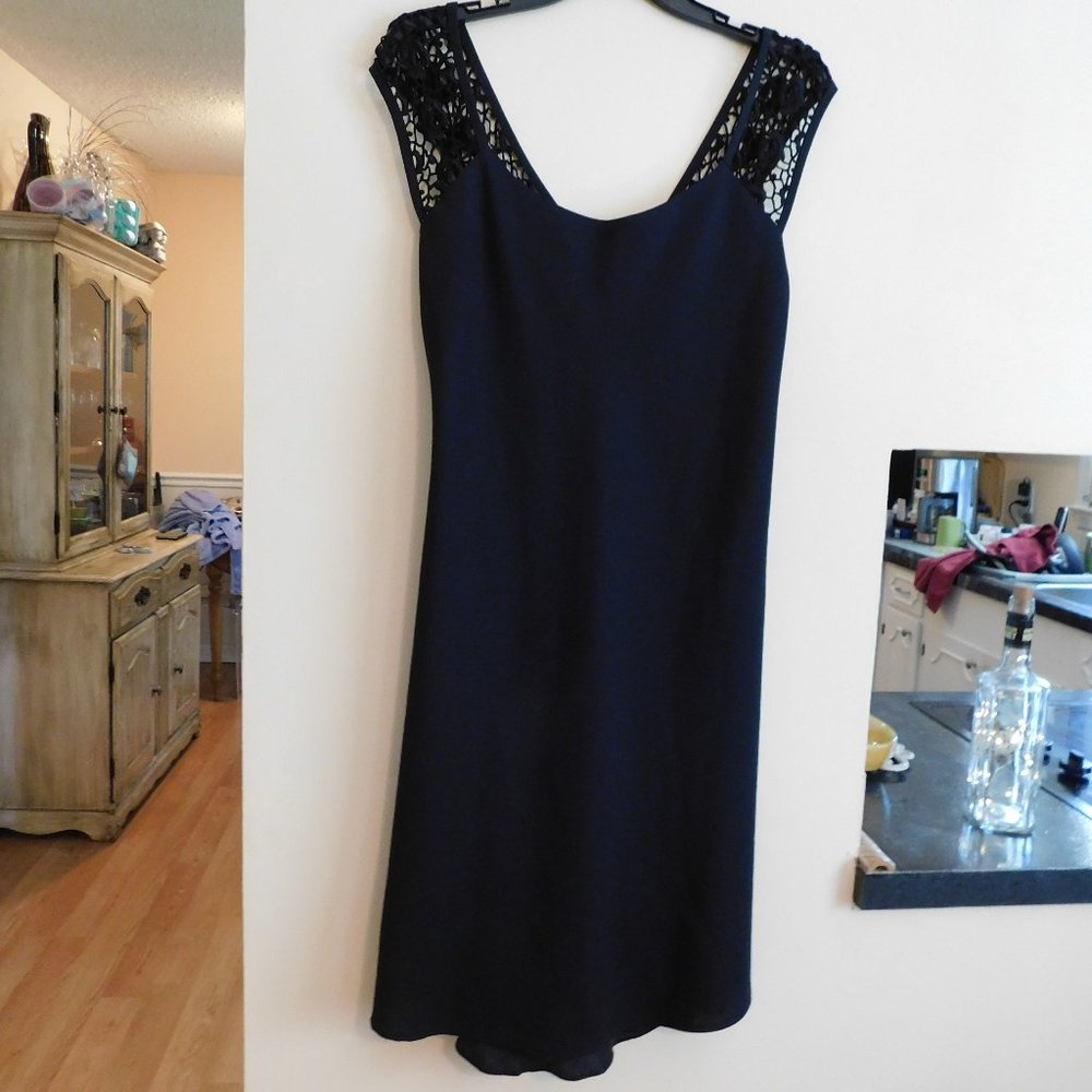 Women's Size 10 Jessica Howard Black Dress